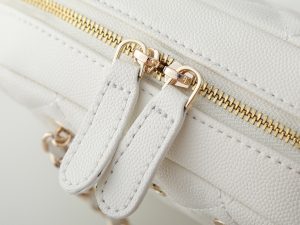 Chanel Shoulder Bag 5092 in White