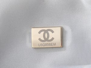 Chanel Shoulder Bag 5092 in White
