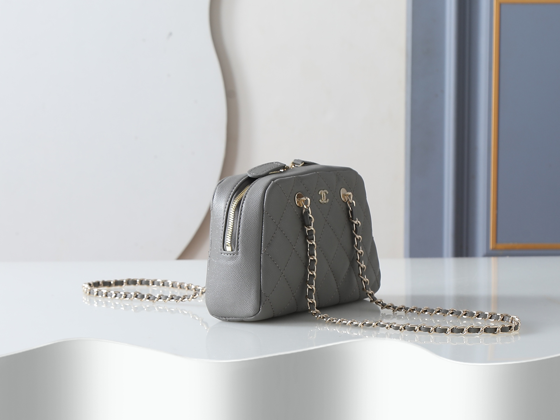 Chanel Shoulder Bag 5092 in Grey