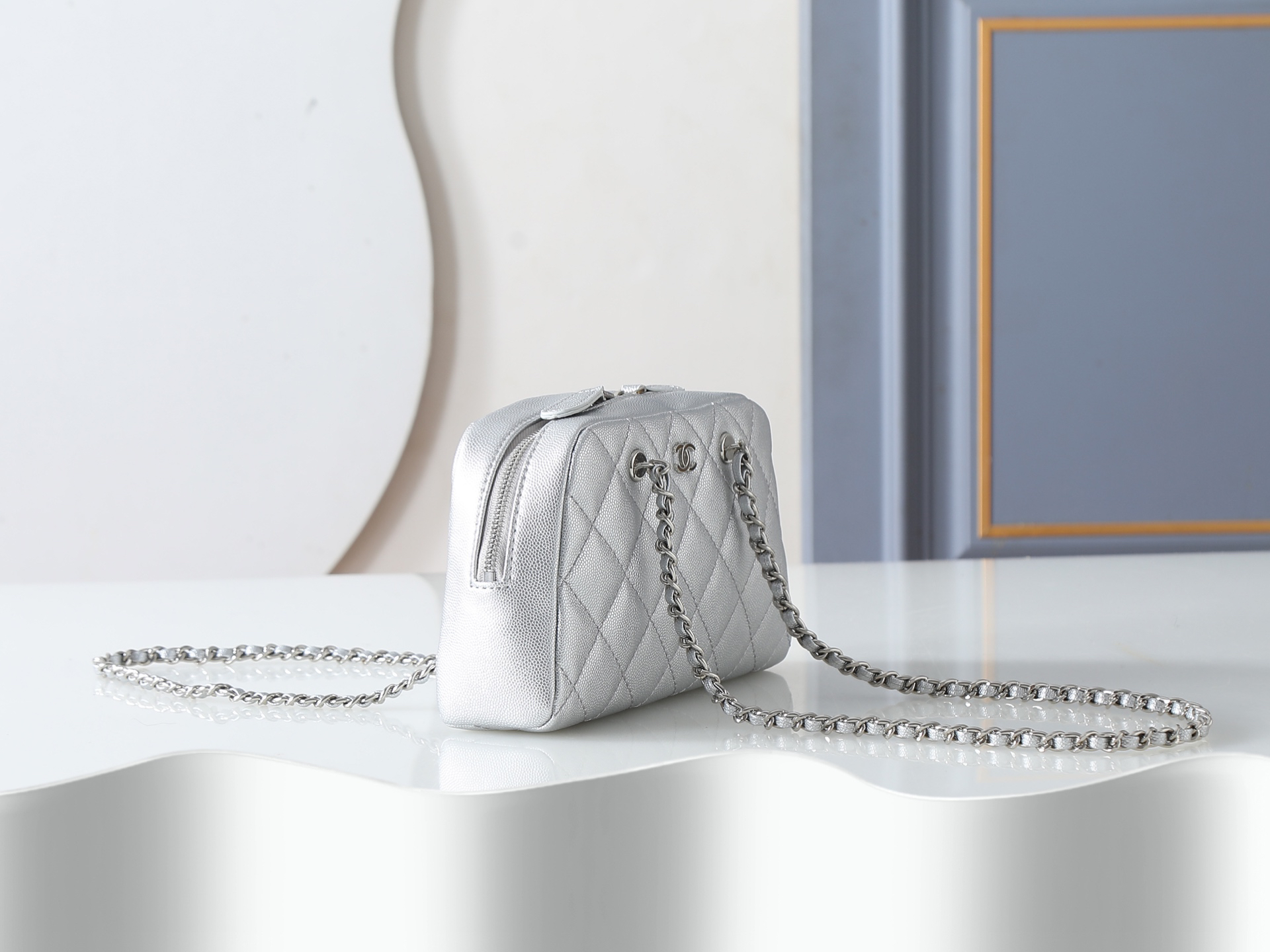 Chanel Shoulder Bag 5092