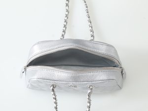 Chanel Shoulder Bag 5092