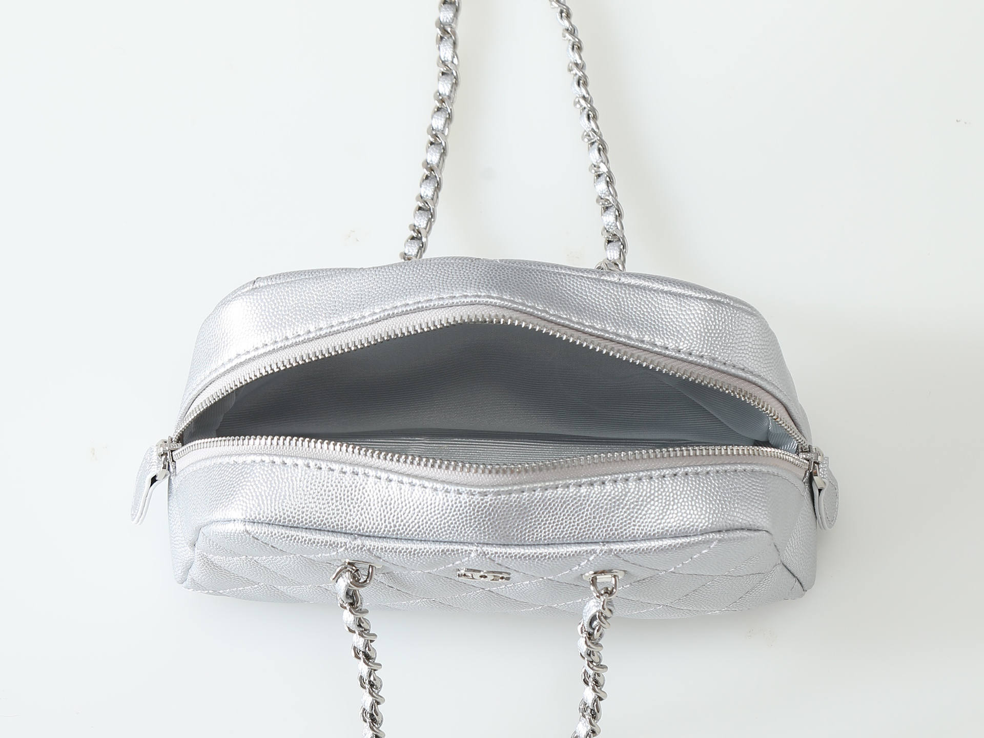 Chanel Shoulder Bag 5092
