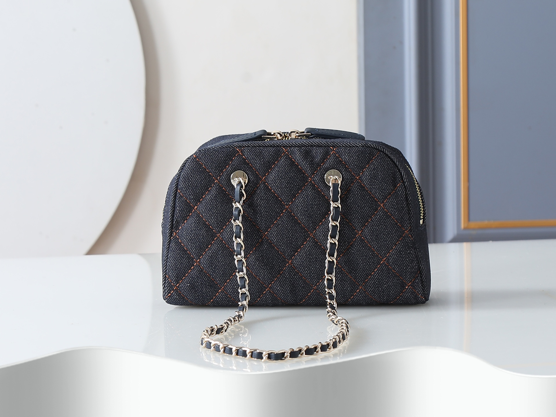 Chanel Shoulder Bag 5092 in Denim