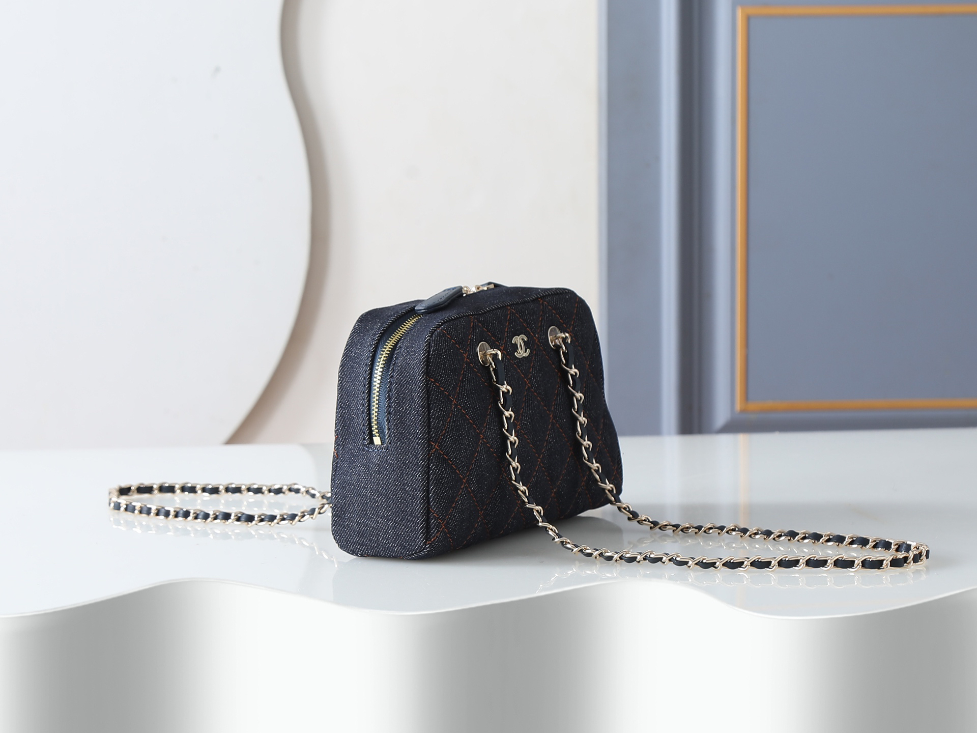 Chanel Shoulder Bag 5092 in Denim