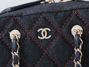 Chanel Shoulder Bag 5092 in Denim