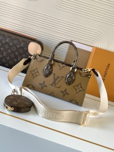 Louis Vuitton Tote Bag M46653