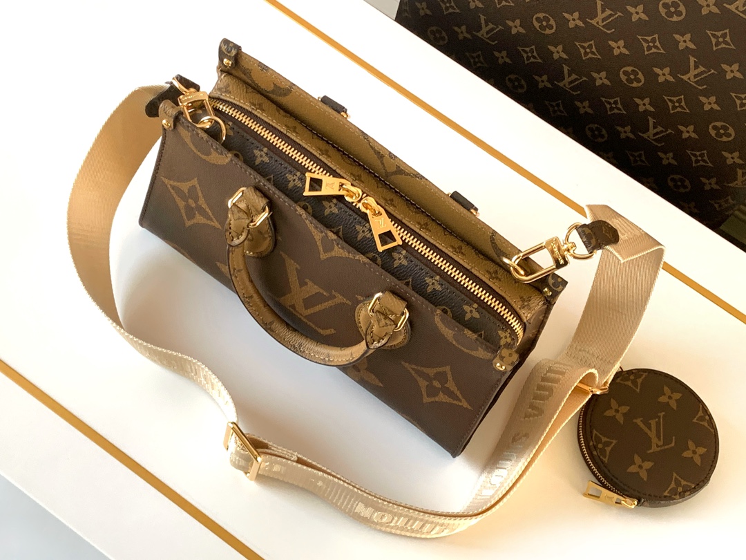 Louis Vuitton Tote Bag M46653
