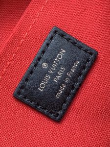 Louis Vuitton Tote Bag M46653