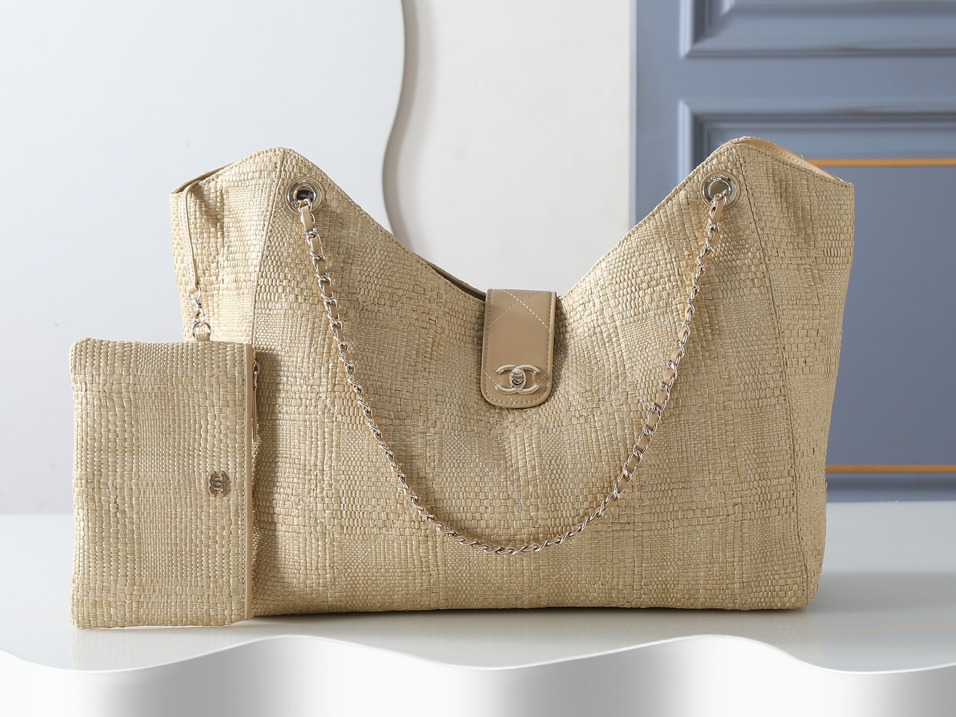 Shoulder Bag 6095 in Beige