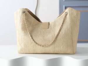 Shoulder Bag 6095 in Beige