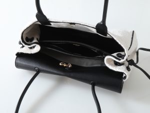 Chanel Shoulder Bag 6288 in White