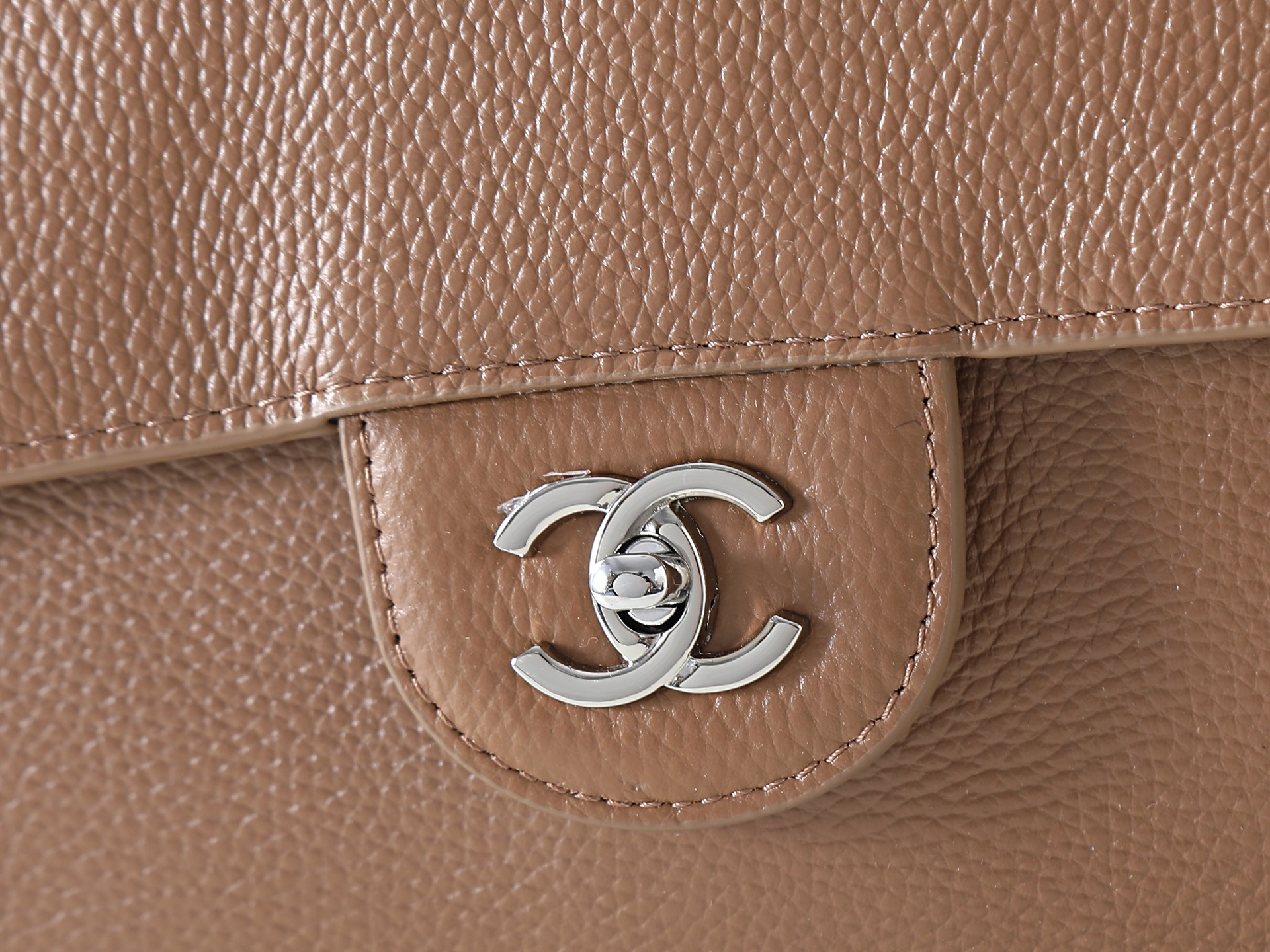 Shoulder Bag 6233 in Brown