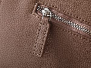 Shoulder Bag 6231 in Brown