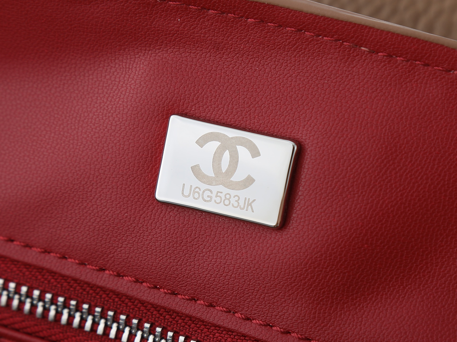 Shoulder Bag 6231 in Brown