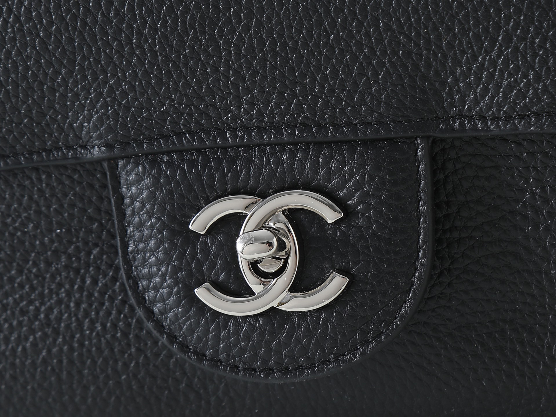 Shoulder Bag 6231 in Black
