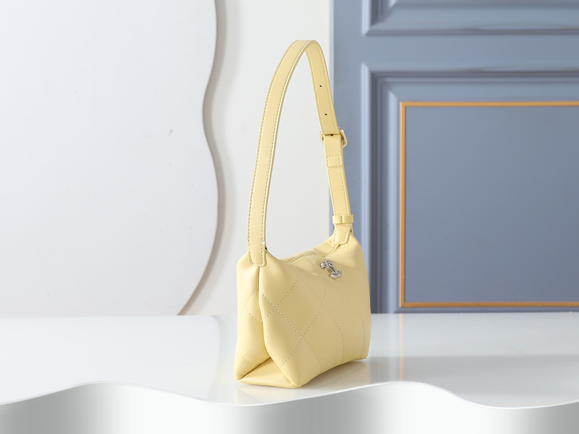 Chanel Shoulder Bag 6138