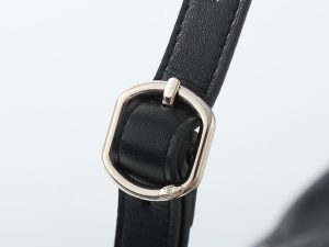 Chanel Shoulder Bag 6138 in Black