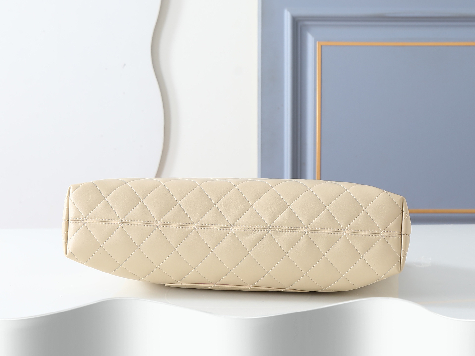 Chanel Shoulder Bag 6241