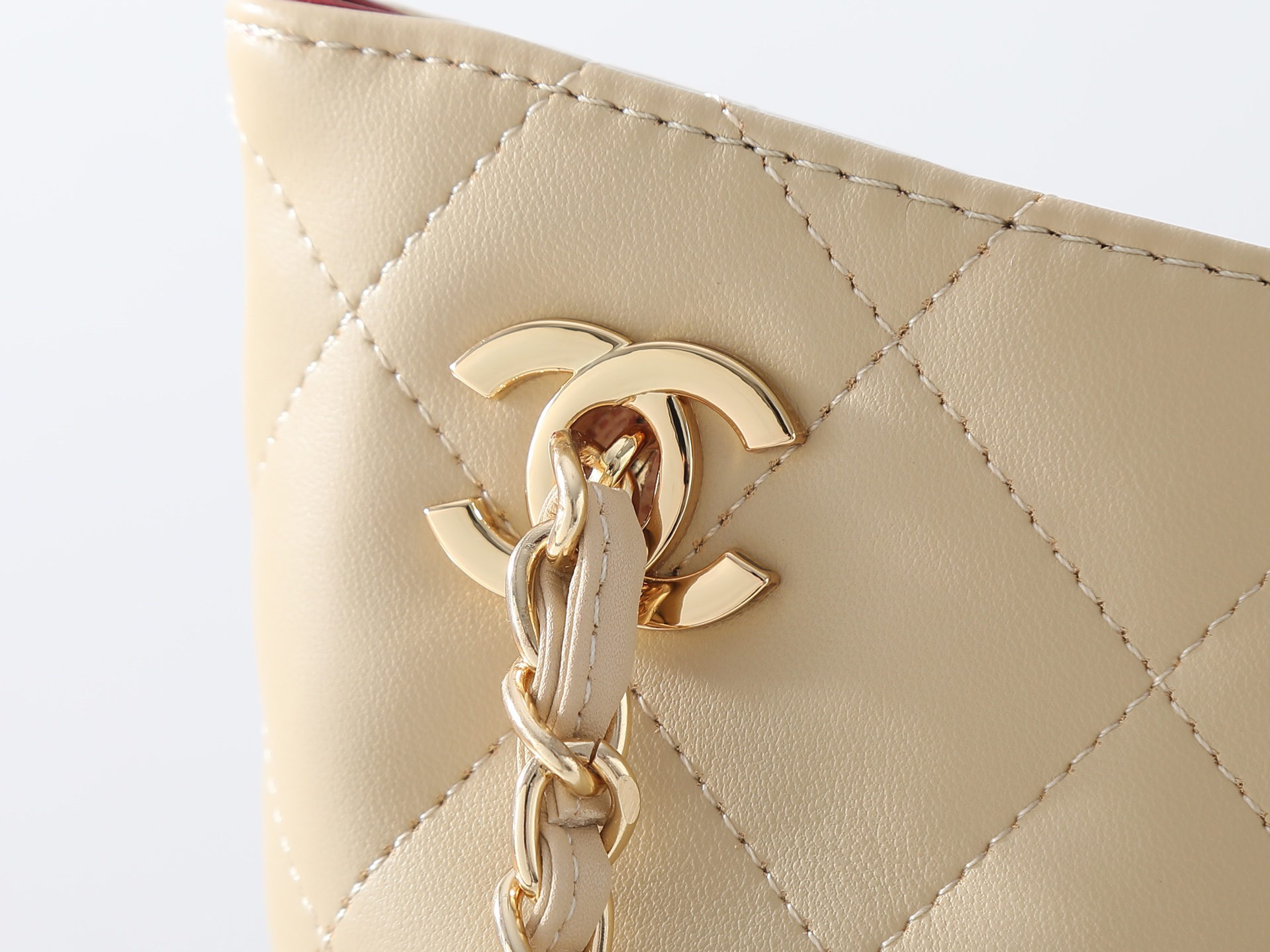 Chanel Shoulder Bag 6241