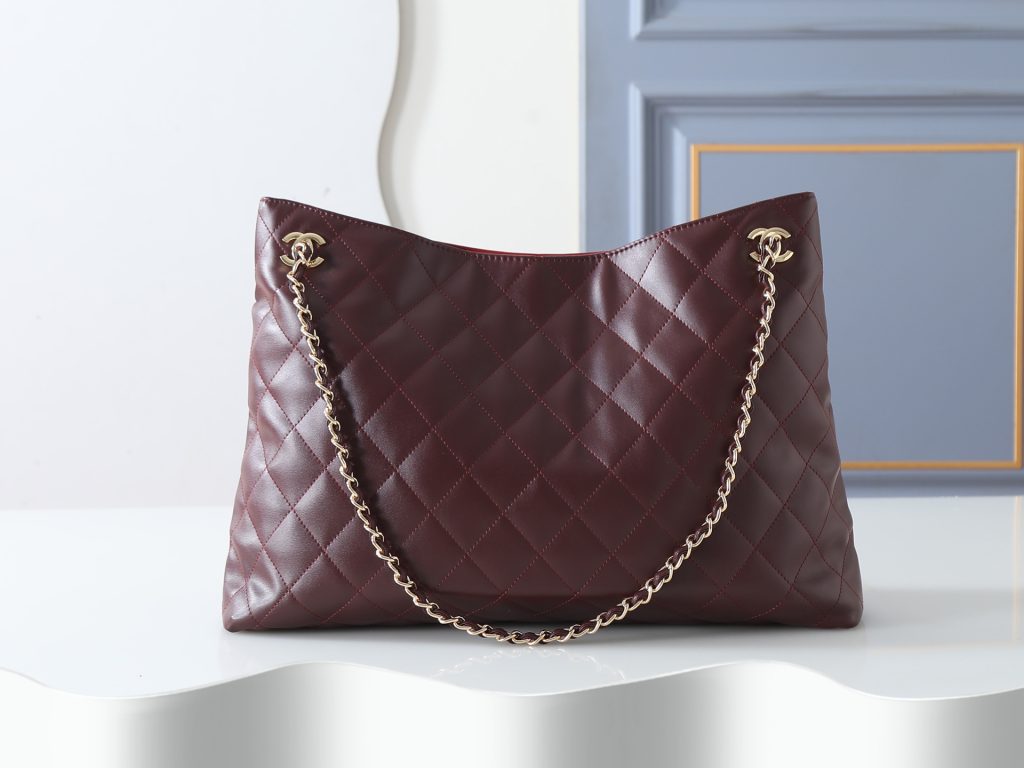 Chanel Shoulder Bag 6241