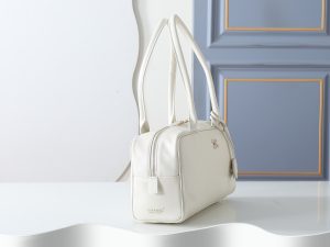 Shoulder Bag 6211 in White