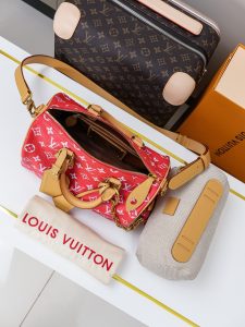 Louis Vuitton Handbag M24425