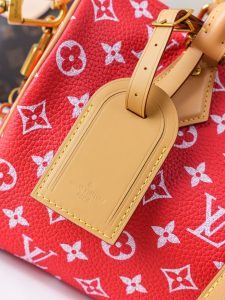 Louis Vuitton Handbag M24425