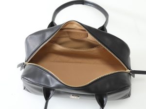 Shoulder Bag 6211 in Black