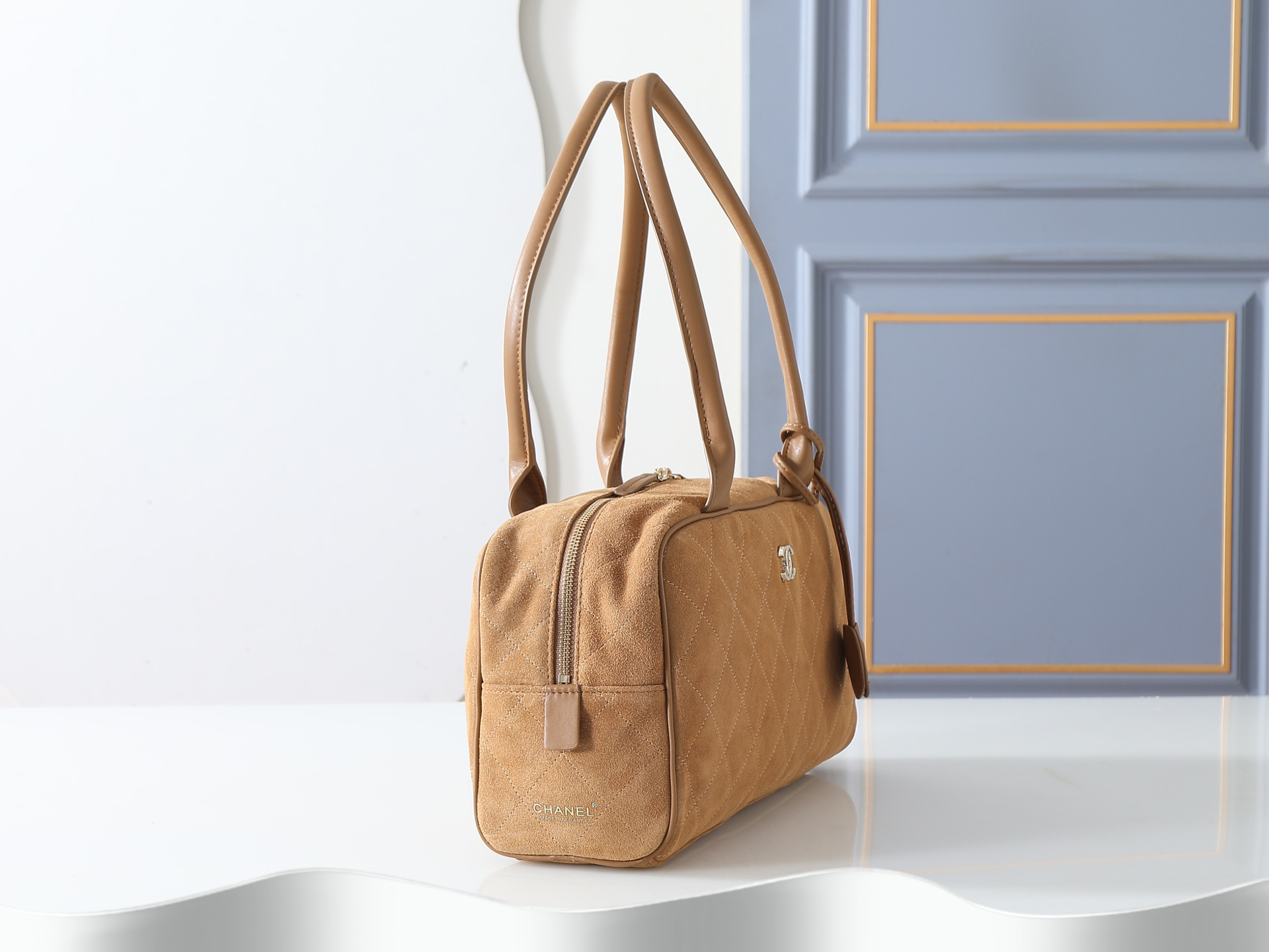 Shoulder Bag 6211 in Brown