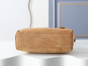 Shoulder Bag 6211 in Brown