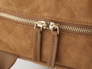 Shoulder Bag 6211 in Brown