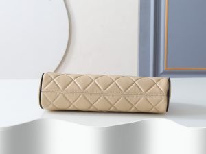 Chanel Handbag 4912