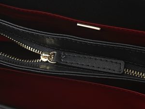 Chanel Handbag 4912 in Black