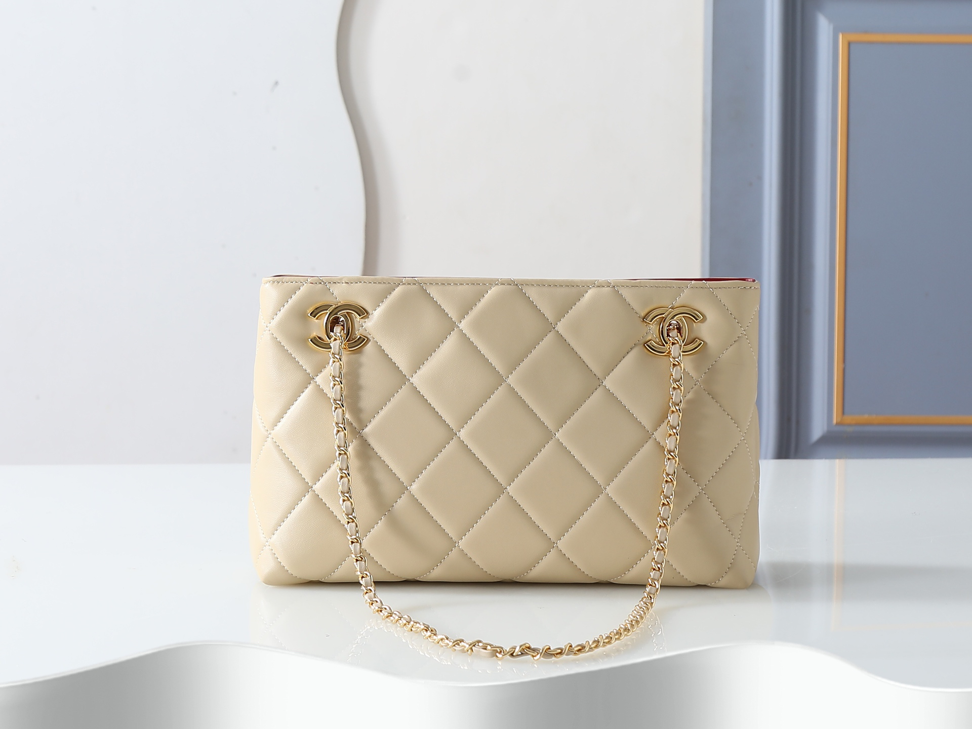 Chanel Shoulder Bag 4940