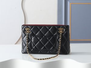 Chanel Shoulder Bag 4940 in Black