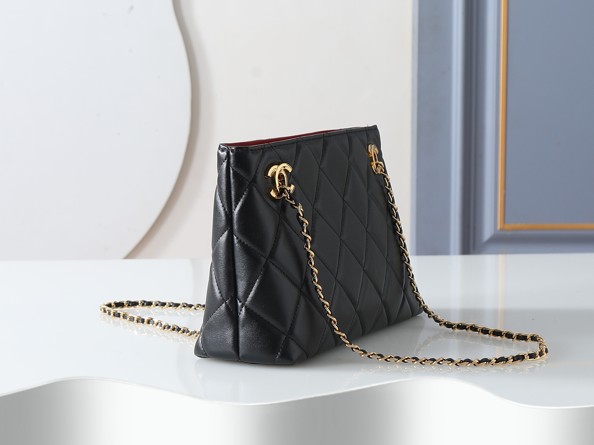 Chanel Shoulder Bag 4940 in Black