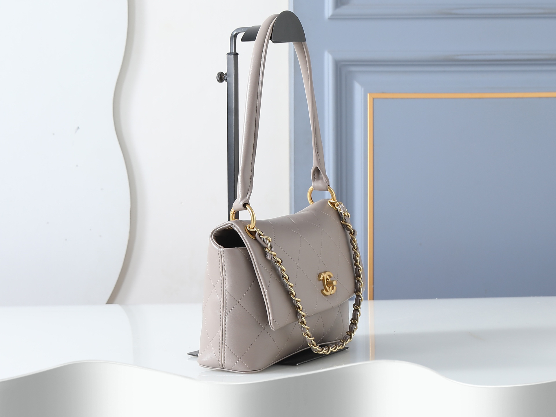 Chanel Shoulder Bag 6112 in Grey