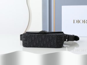 Shoulder Bag in Black