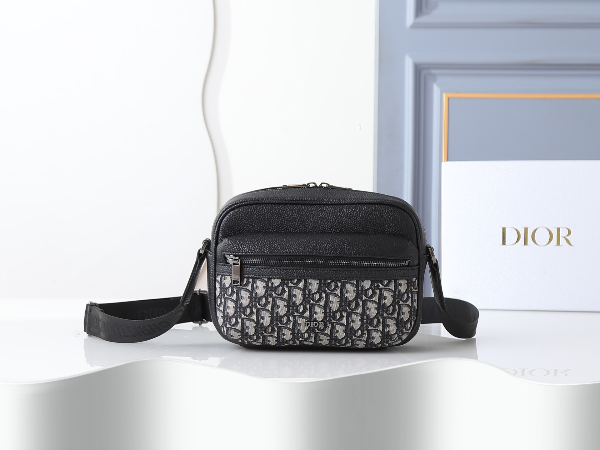 Dior Shoulder Bag 0340 in Black