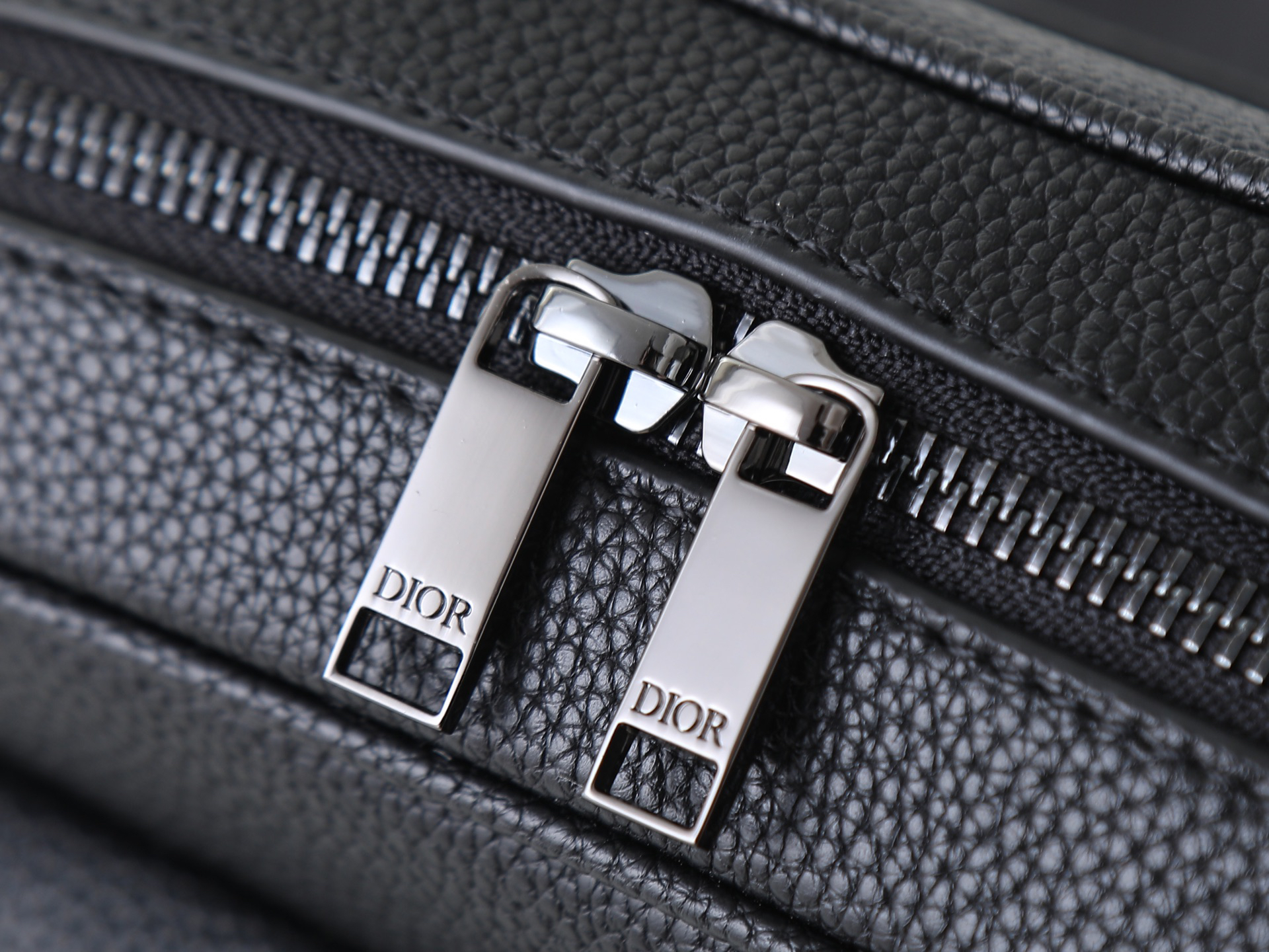Dior Shoulder Bag 0340 in Black