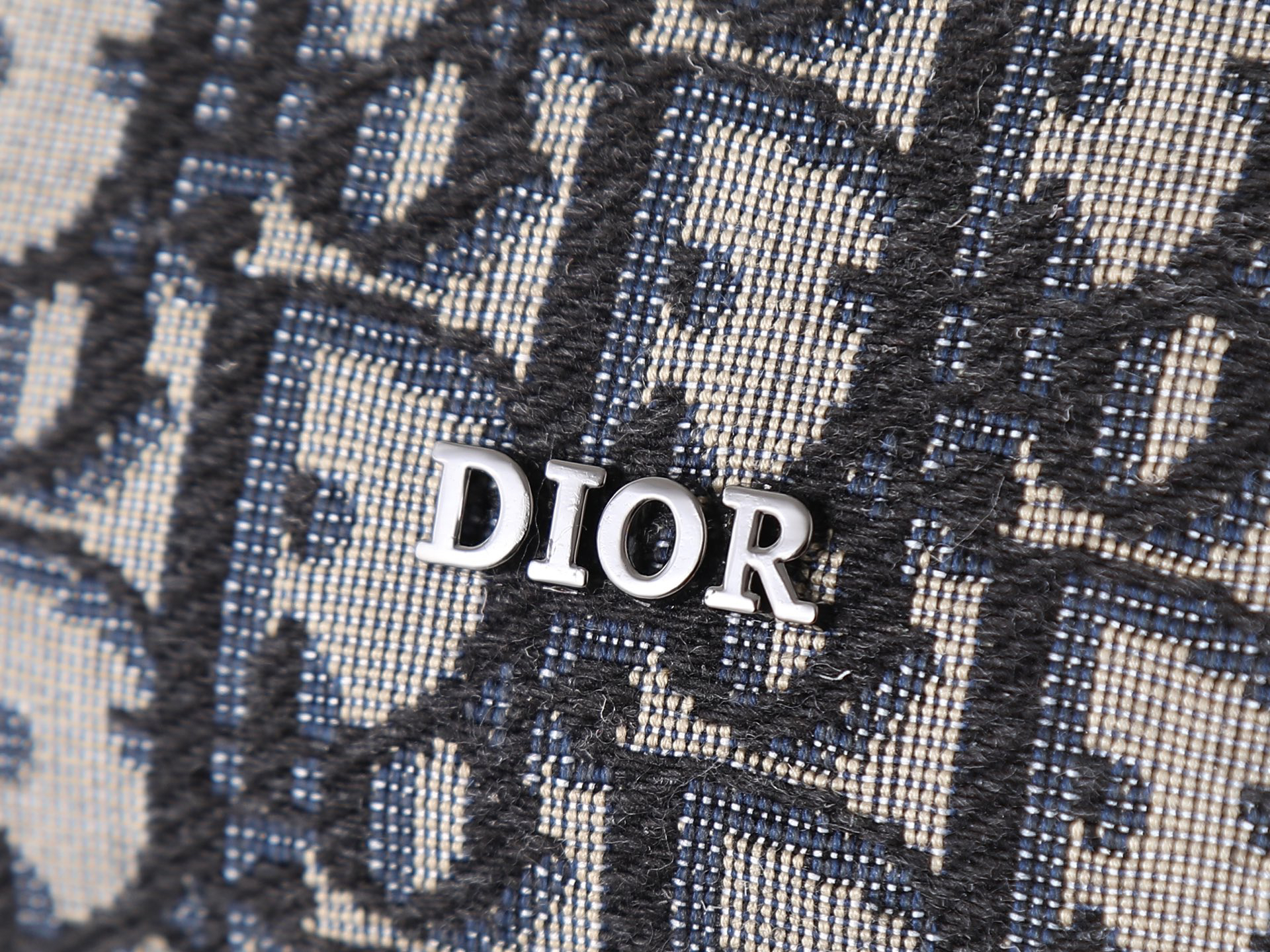 Dior Shoulder Bag 0340 in Black