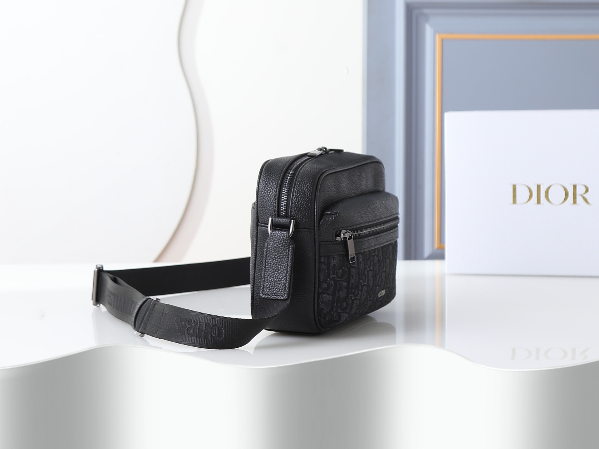 Dior Shoulder Bag 0340 in Black