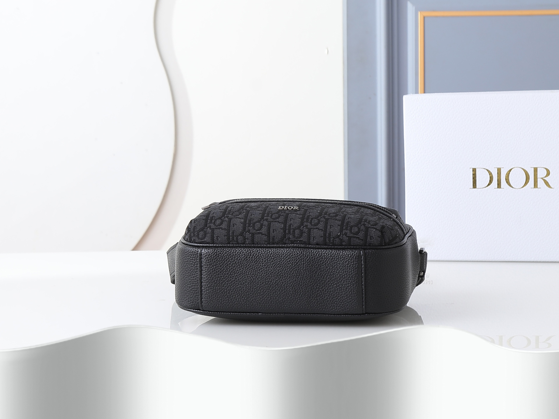 Dior Shoulder Bag 0340 in Black