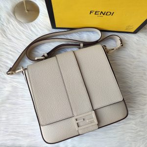 Fendi Shoulder Bag 7VA537