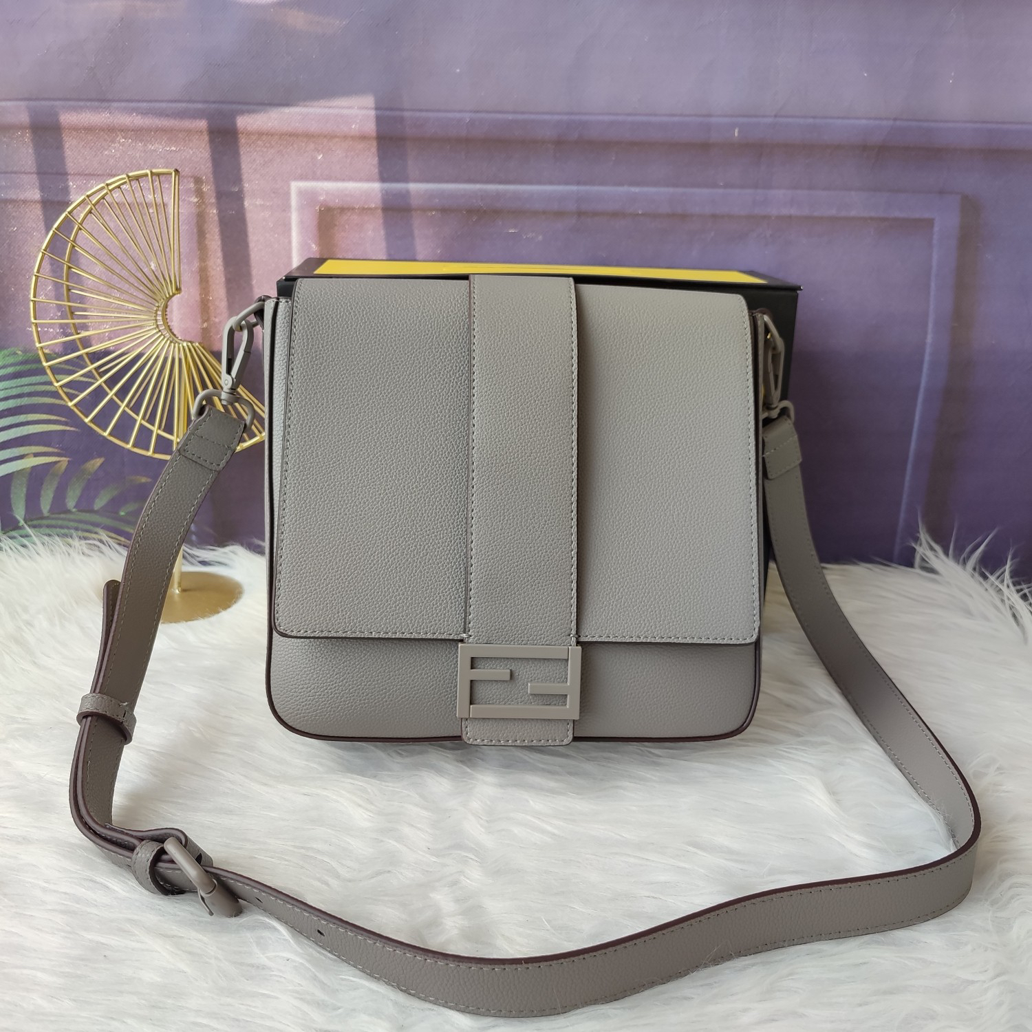 Fendi Shoulder Bag 7VA537 in Grey
