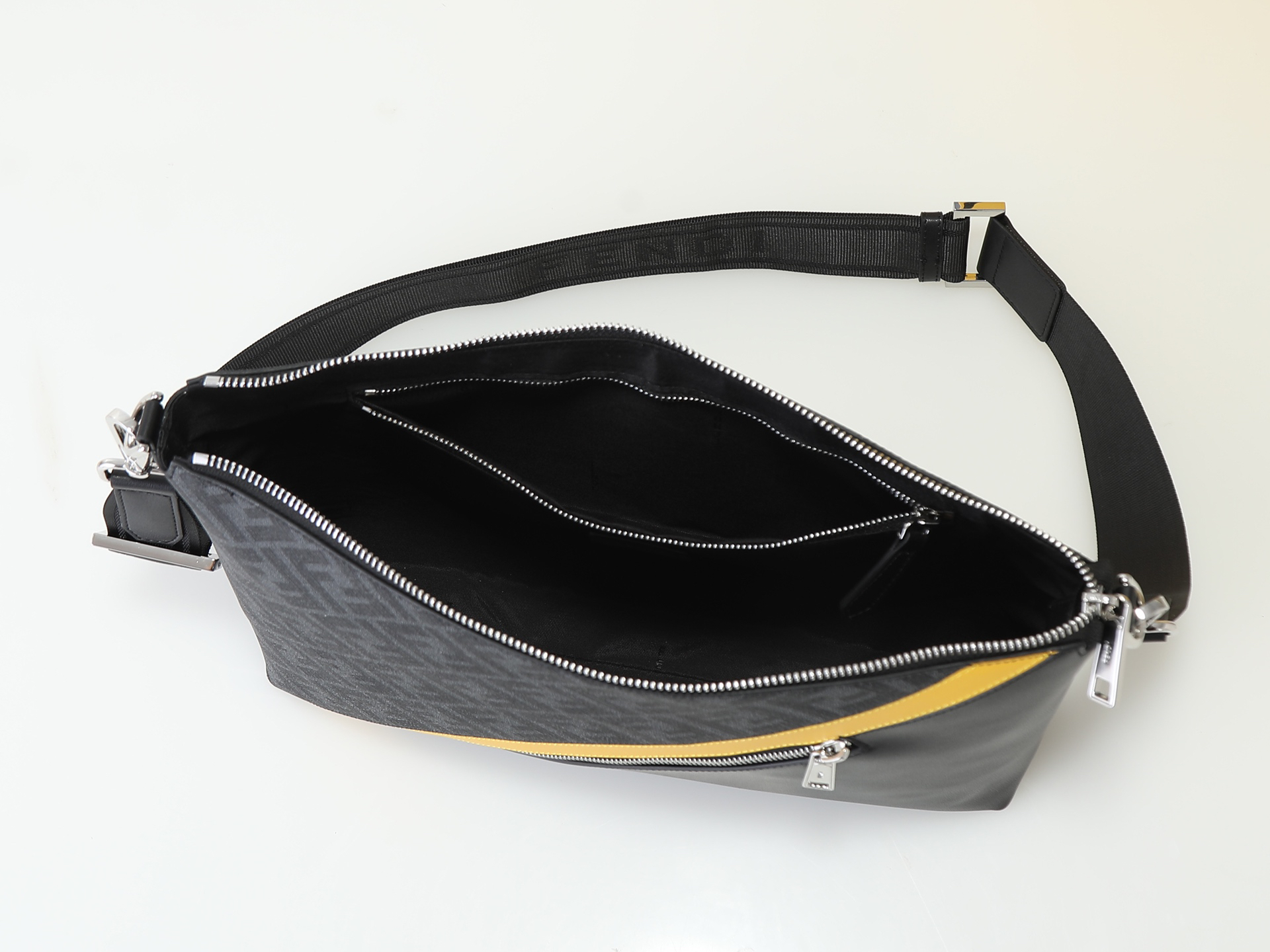Handbag F7VA470