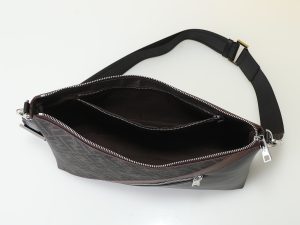 Handbag F7VA470 in Brown