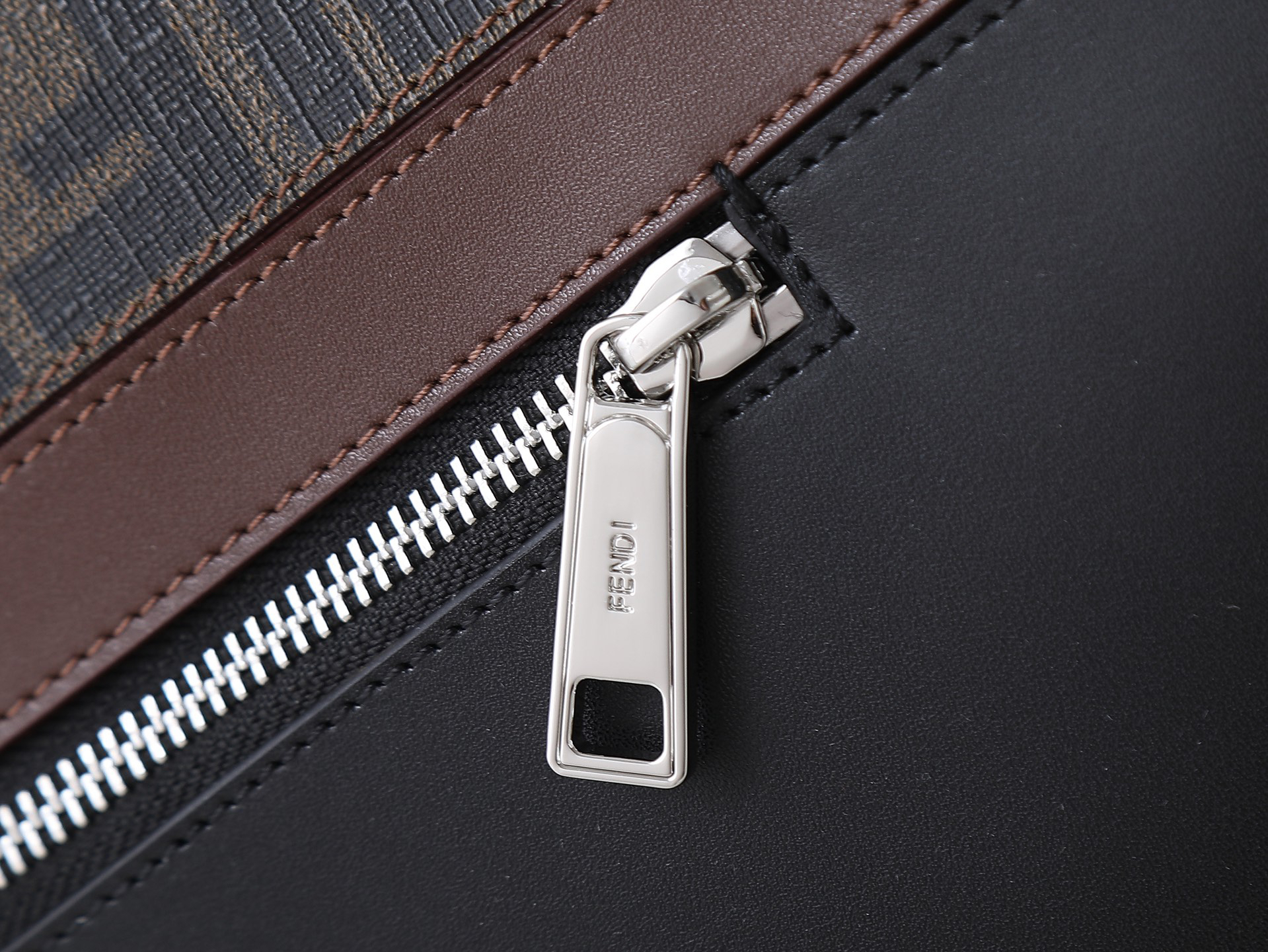 Handbag F7VA470 in Brown