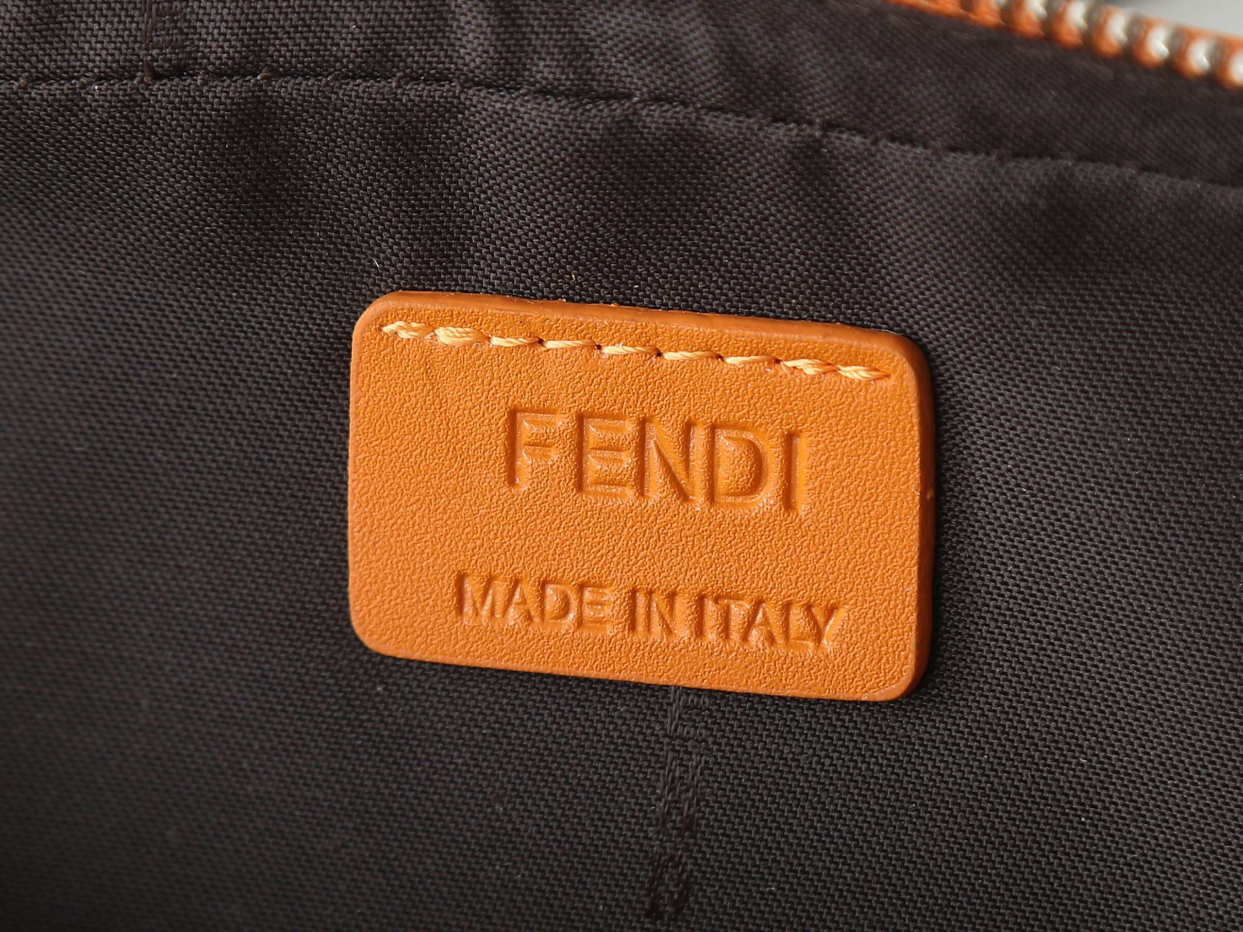 Shoulder Bag F7M0286
