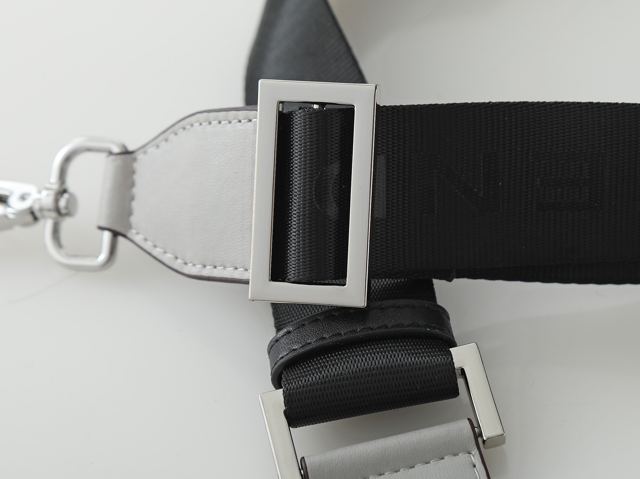 Shoulder Bag F7M0286 in Grey